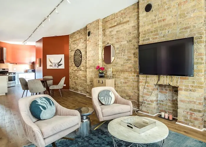 Apartment The Orleans - Floor 2 Private Roof Deck Patio *